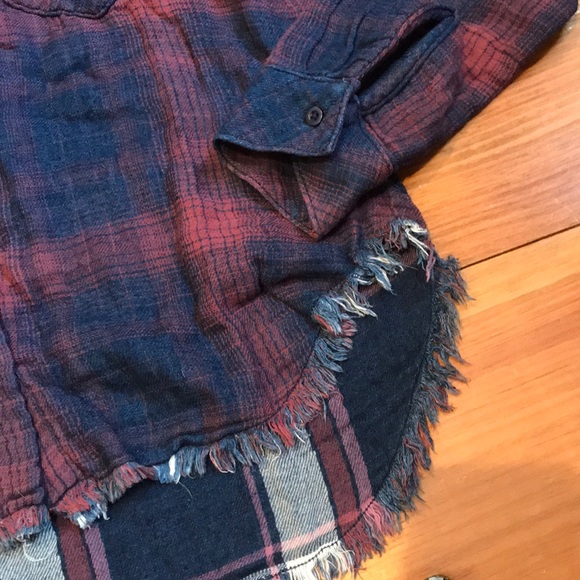 CLOTH & STONE XS Double-Knit V-Neck Plaid Top Distressed Edging Button Pocket - Picture 3 of 7